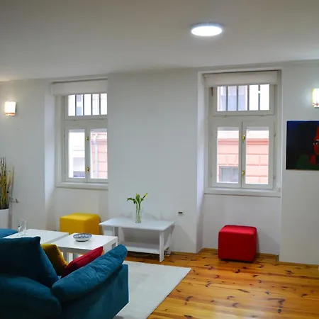 Apartment Under The Fortress *